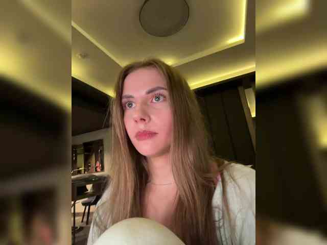 -VikkiL0vesCheese- Sex Cam Show