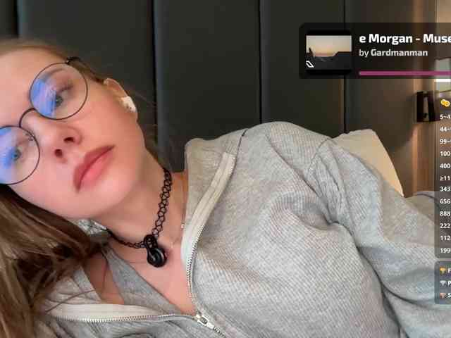 VikkiExtraCheese webcam