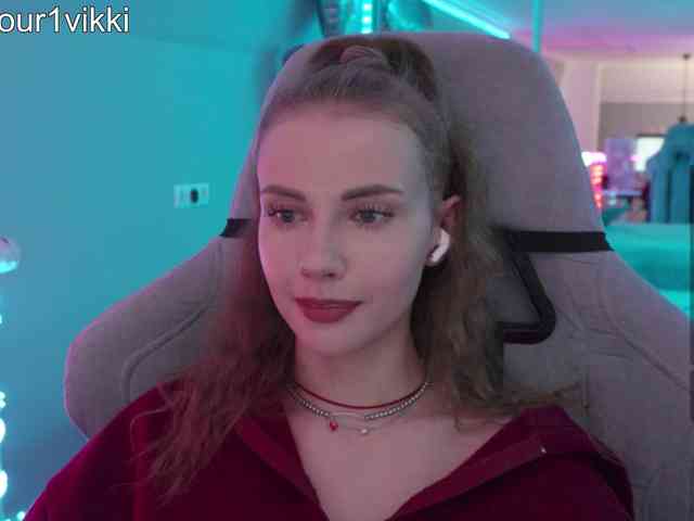 VikkiExtraCheese webcam