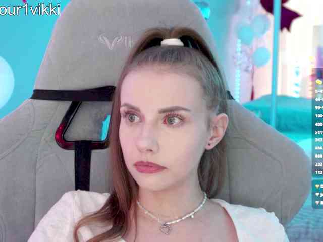 VikkiExtraCheese webcam