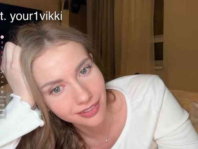 VikkiExtraCheese