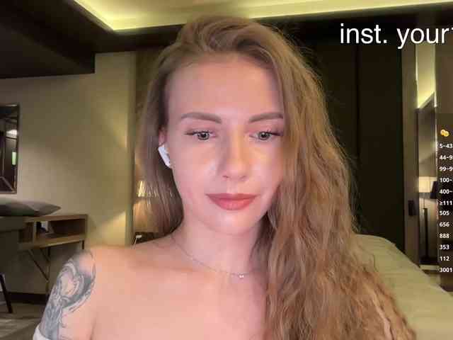 -VikkiL0vesCheese- Sex Cam Show