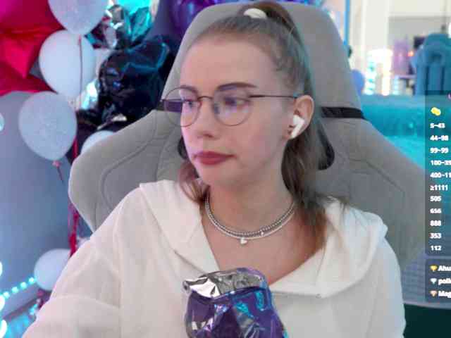 VikkiExtraCheese