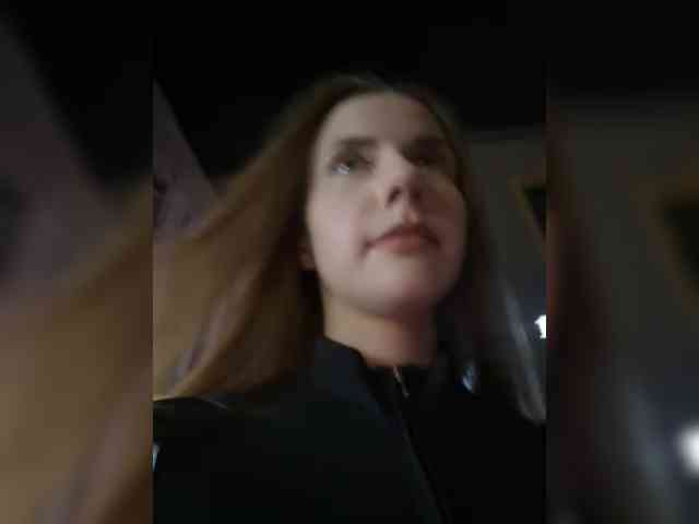 VikkiExtraCheese webcam
