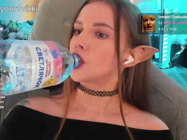 VikkiExtraCheese