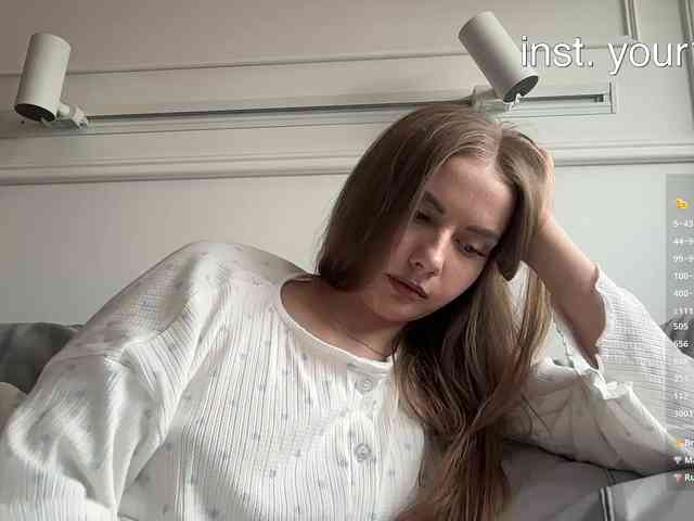 VikkiExtraCheese webcam