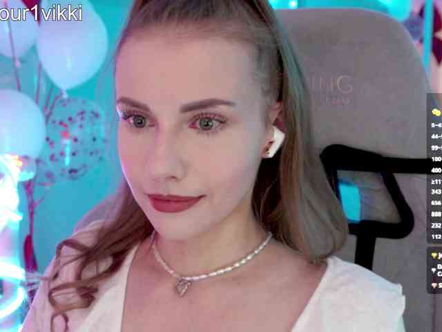 VikkiExtraCheese webcam