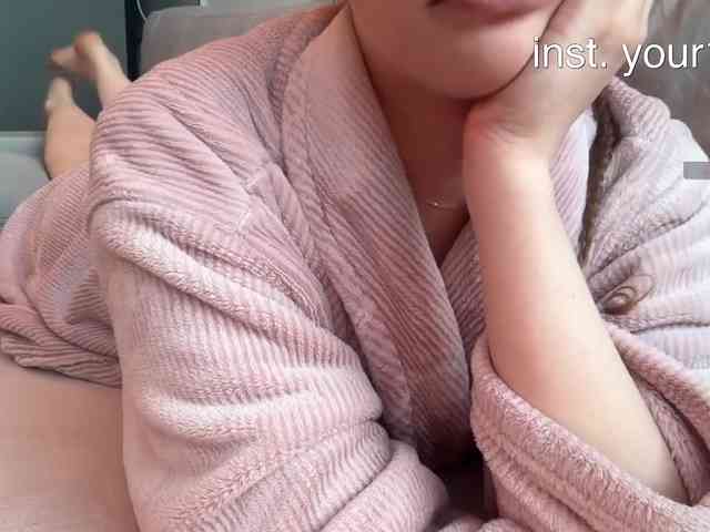 VikkiExtraCheese webcam