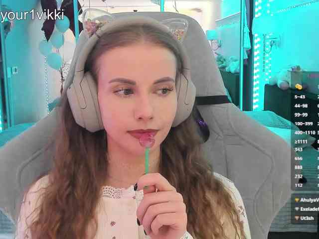 VikkiExtraCheese webcam