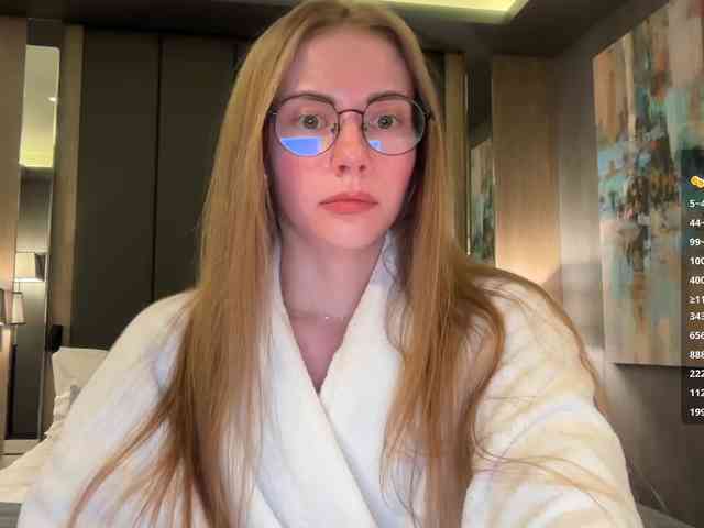 VikkiExtraCheese webcam