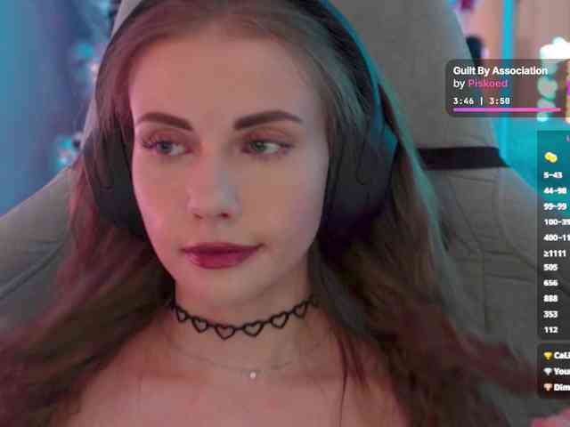 VikkiExtraCheese