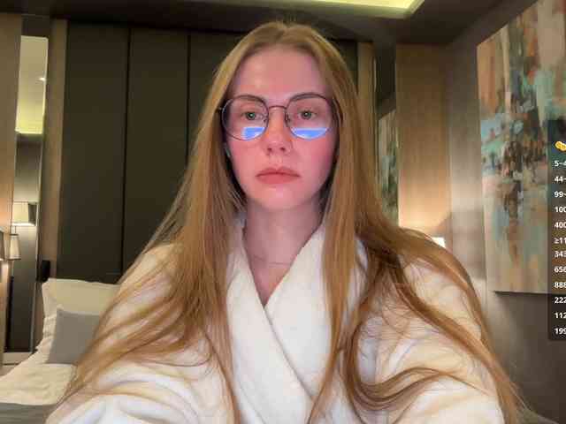 VikkiExtraCheese webcam