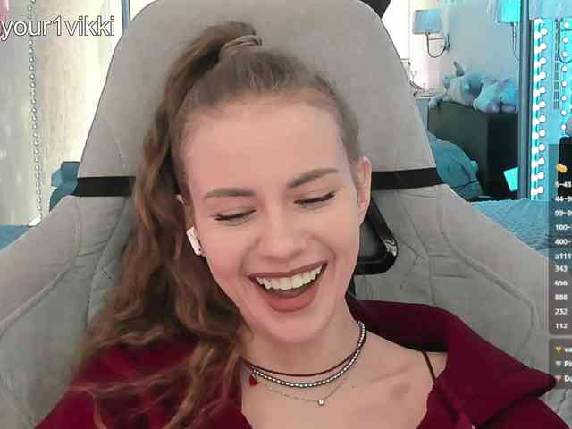 VikkiExtraCheese webcam