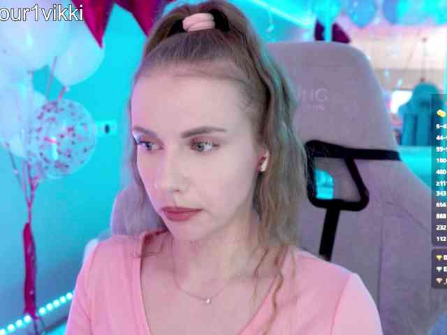 VikkiExtraCheese webcam