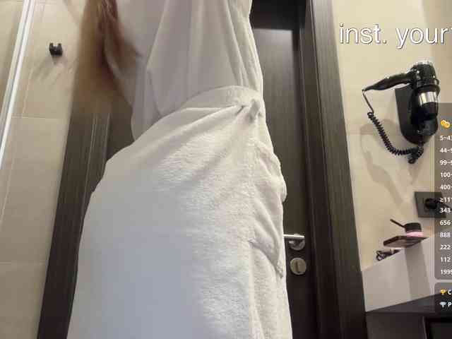 VikkiExtraCheese webcam