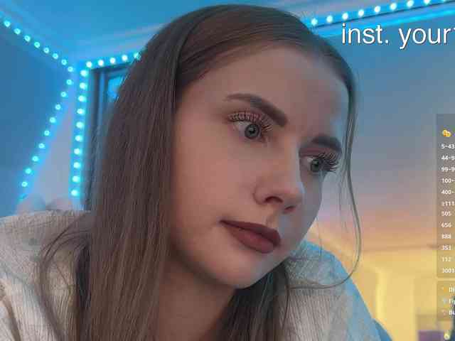 VikkiExtraCheese