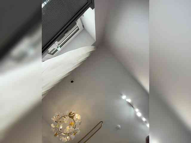 VikkiExtraCheese webcam