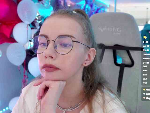 VikkiExtraCheese