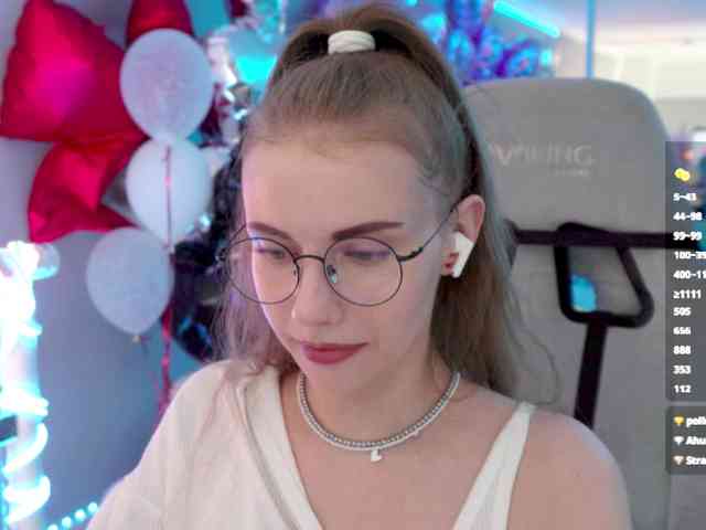 VikkiExtraCheese
