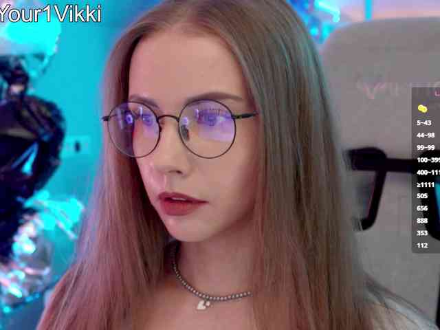 VikkiExtraCheese webcam
