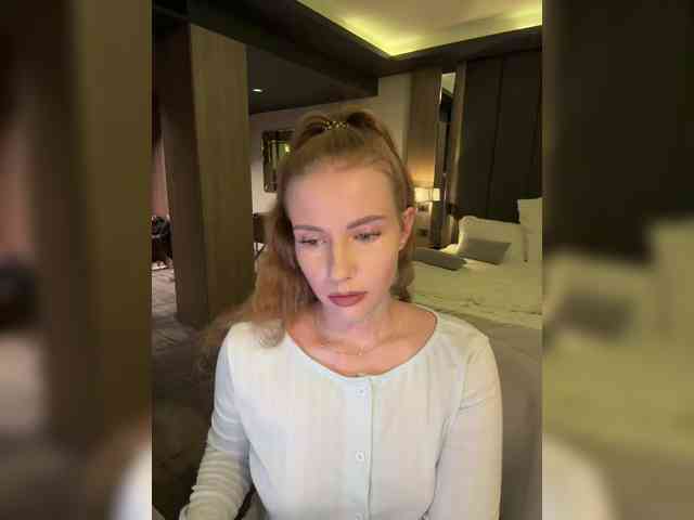 -VikkiL0vesCheese- Sex Cam Show