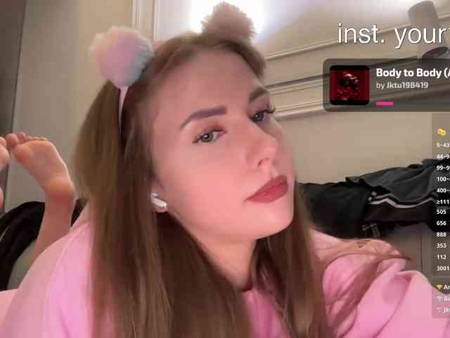 VikkiExtraCheese