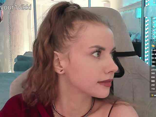 VikkiExtraCheese webcam