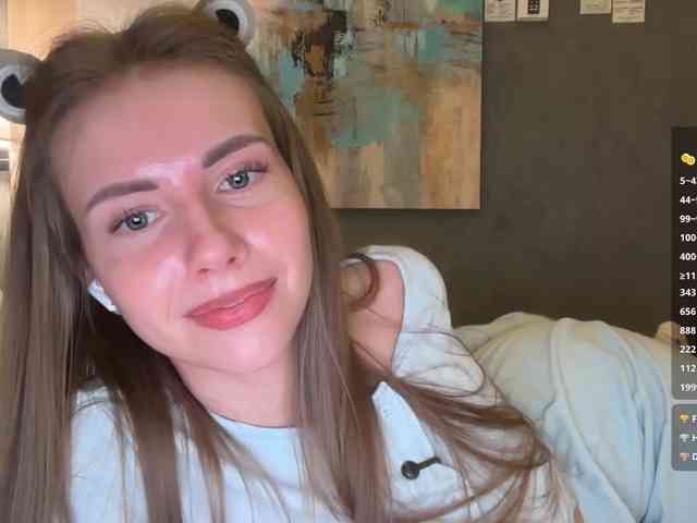 VikkiExtraCheese webcam