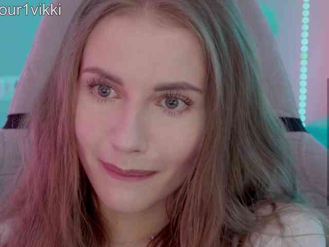 VikkiExtraCheese webcam