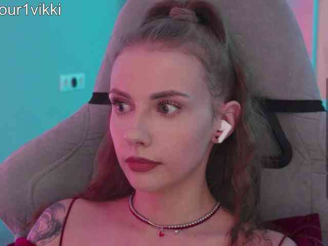 VikkiExtraCheese webcam