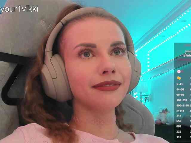 VikkiExtraCheese webcam