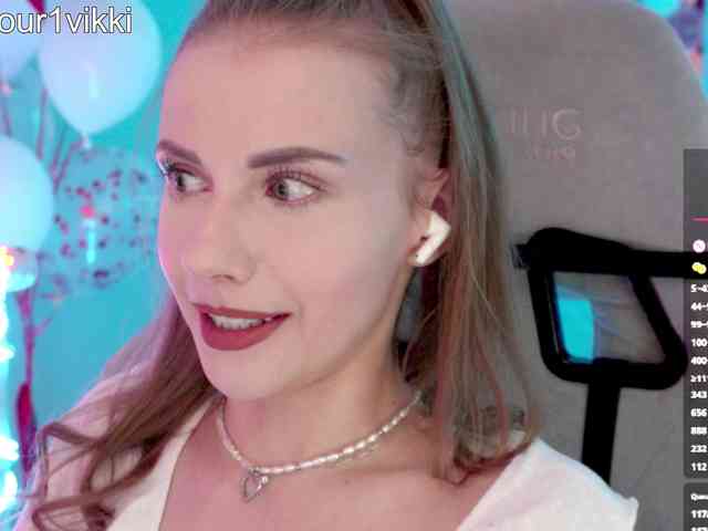 VikkiExtraCheese webcam