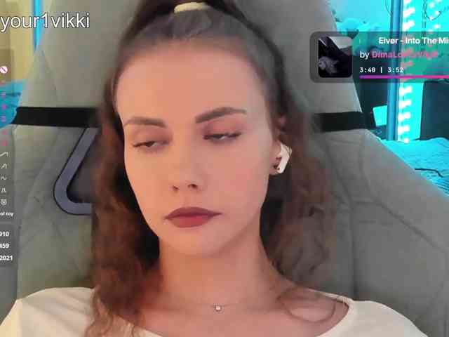 VikkiExtraCheese