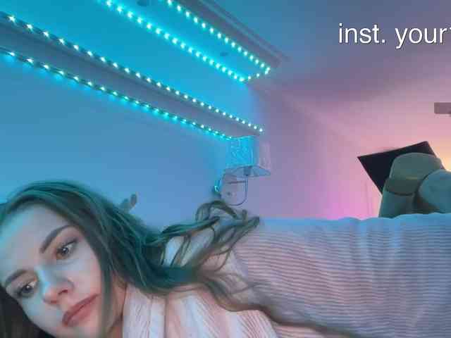 VikkiExtraCheese webcam