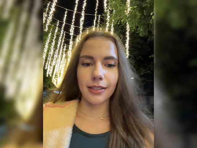 -VikkiL0vesCheese- Sex Cam Show