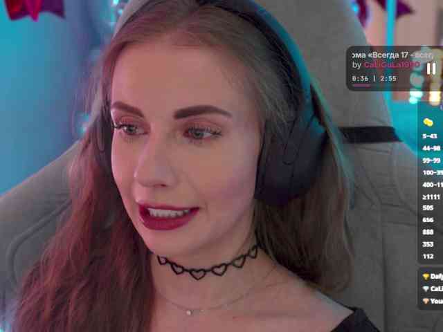 VikkiExtraCheese webcam