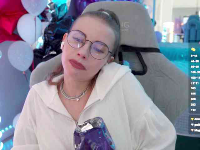 VikkiExtraCheese