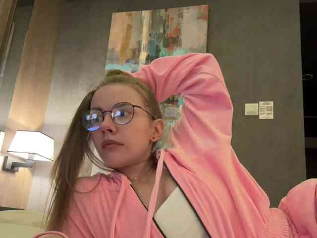 VikkiExtraCheese webcam