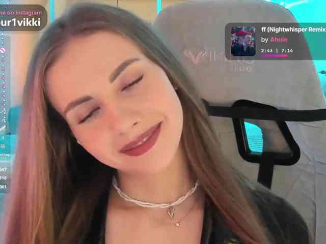 VikkiExtraCheese