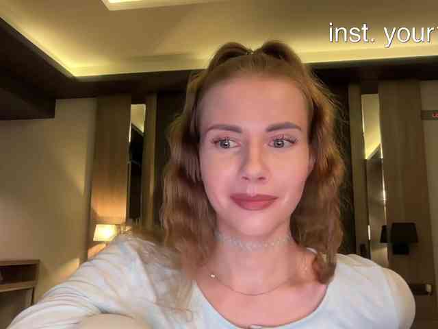 VikkiExtraCheese webcam