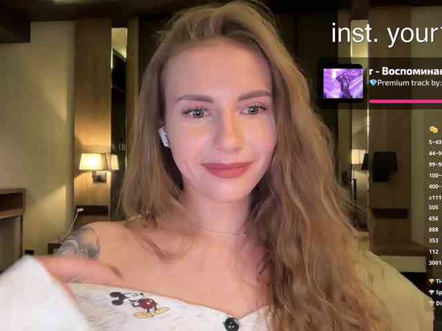 -VikkiL0vesCheese- Sex Cam Show
