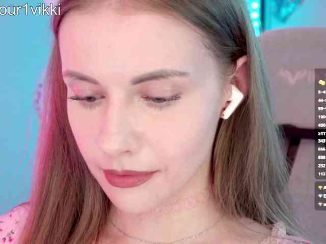 VikkiExtraCheese webcam