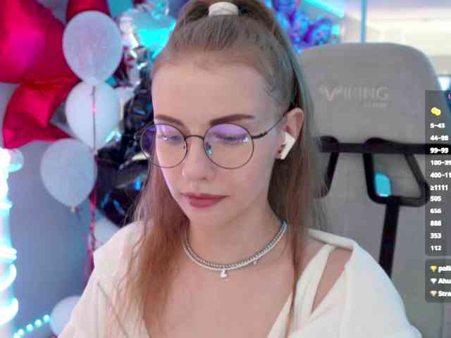 VikkiExtraCheese