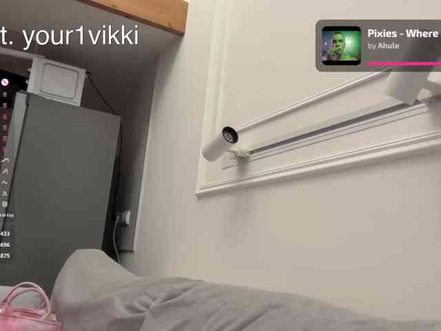 VikkiExtraCheese
