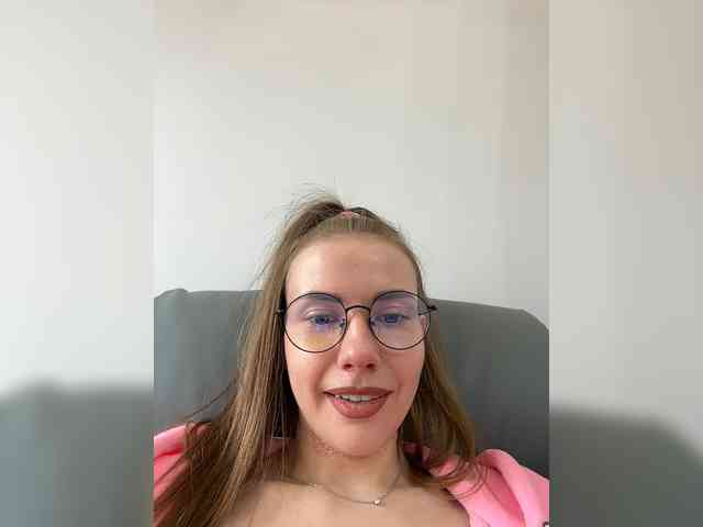 VikkiExtraCheese webcam