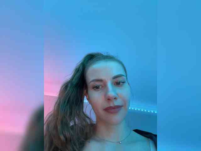 VikkiExtraCheese webcam