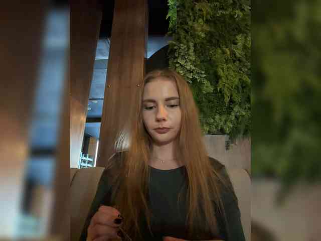 -VikkiL0vesCheese- Sex Cam Show