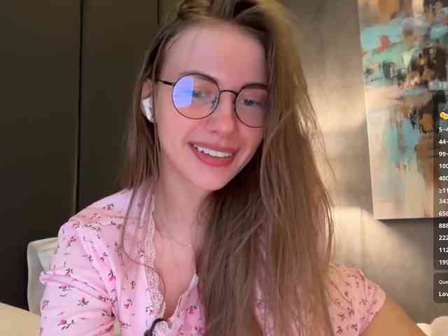 VikkiExtraCheese webcam