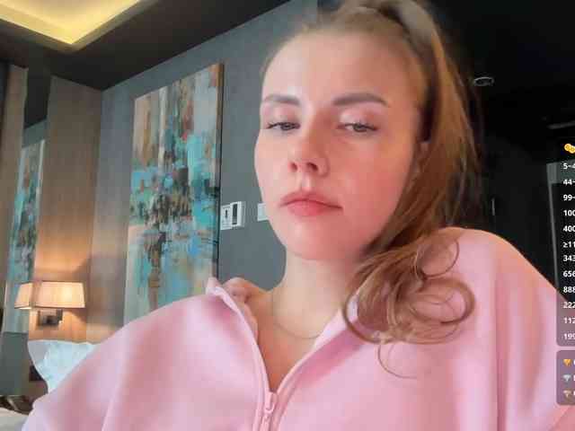 VikkiExtraCheese webcam