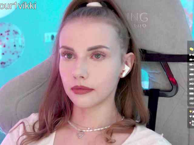 VikkiExtraCheese webcam